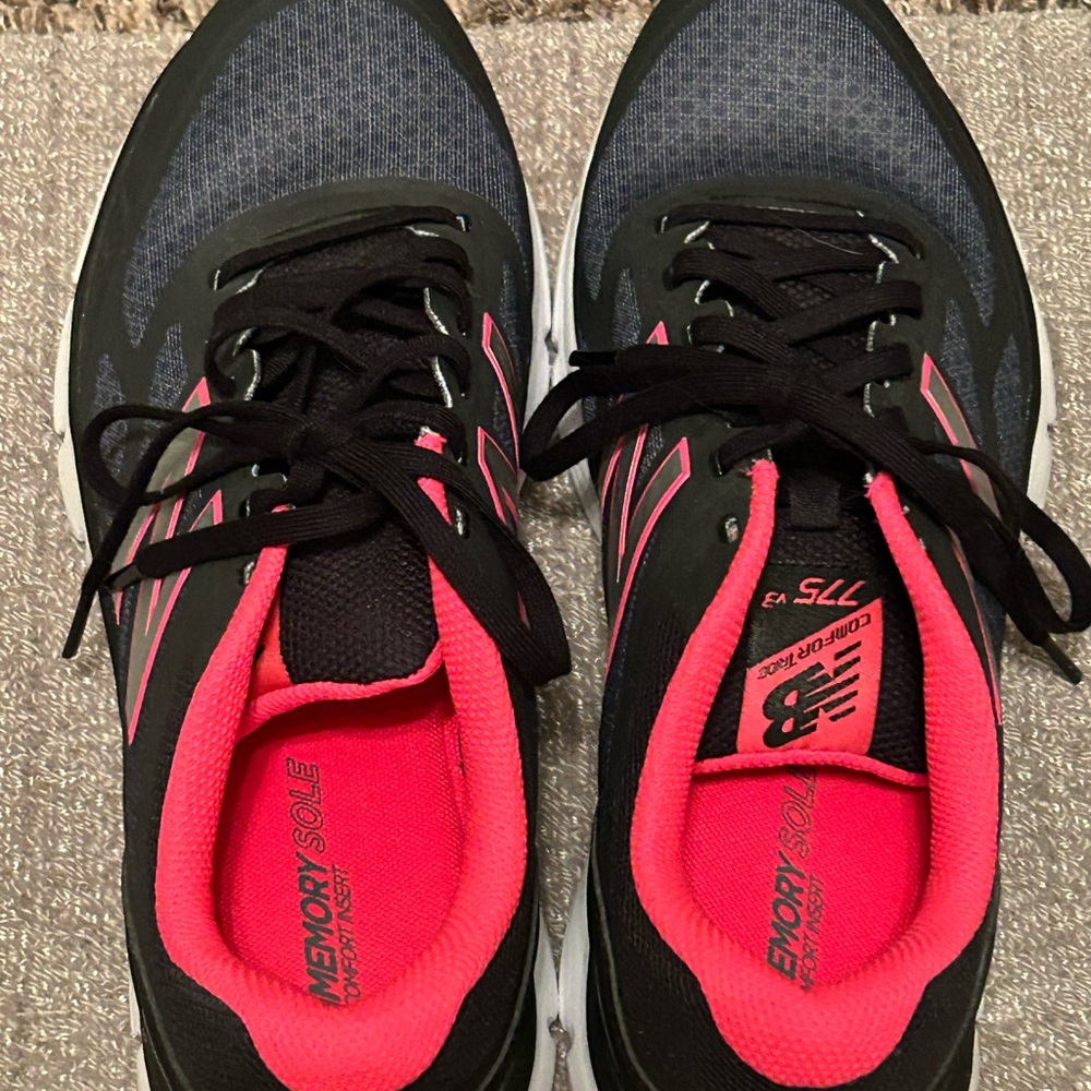 New Balance Women's Black and Neon Pink Athletic Shoes